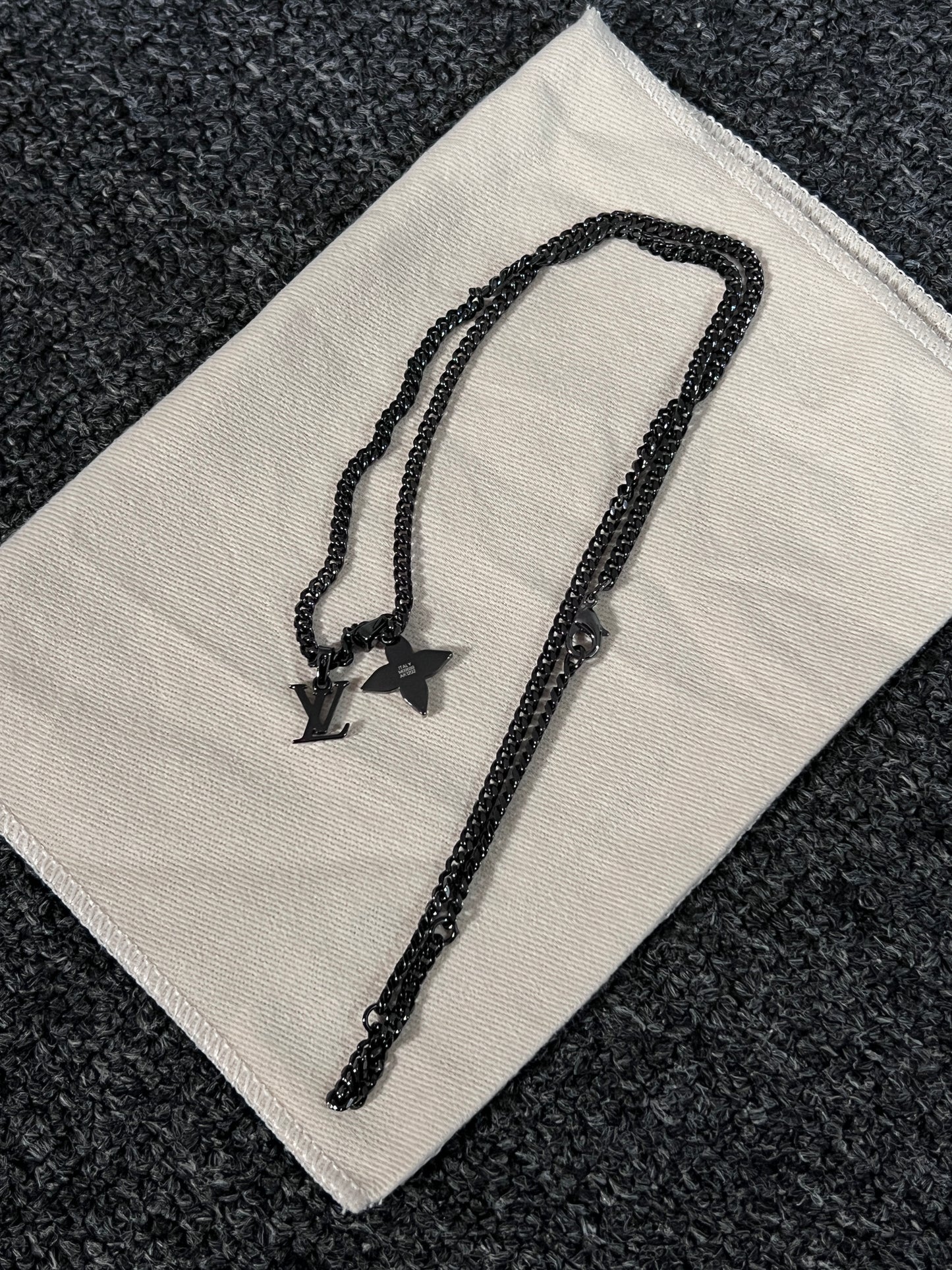 Louis Vuitton Necklane