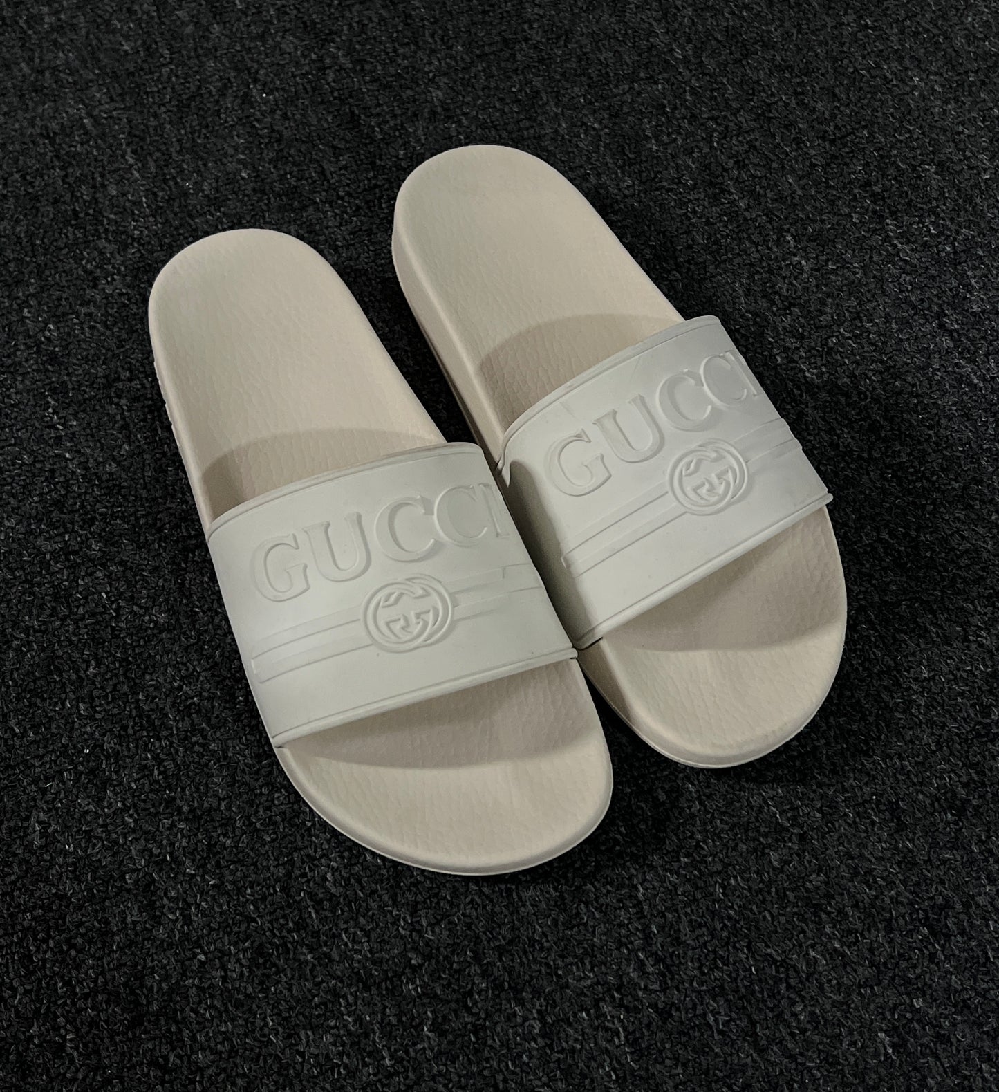 Gucci Classic Logo Slides