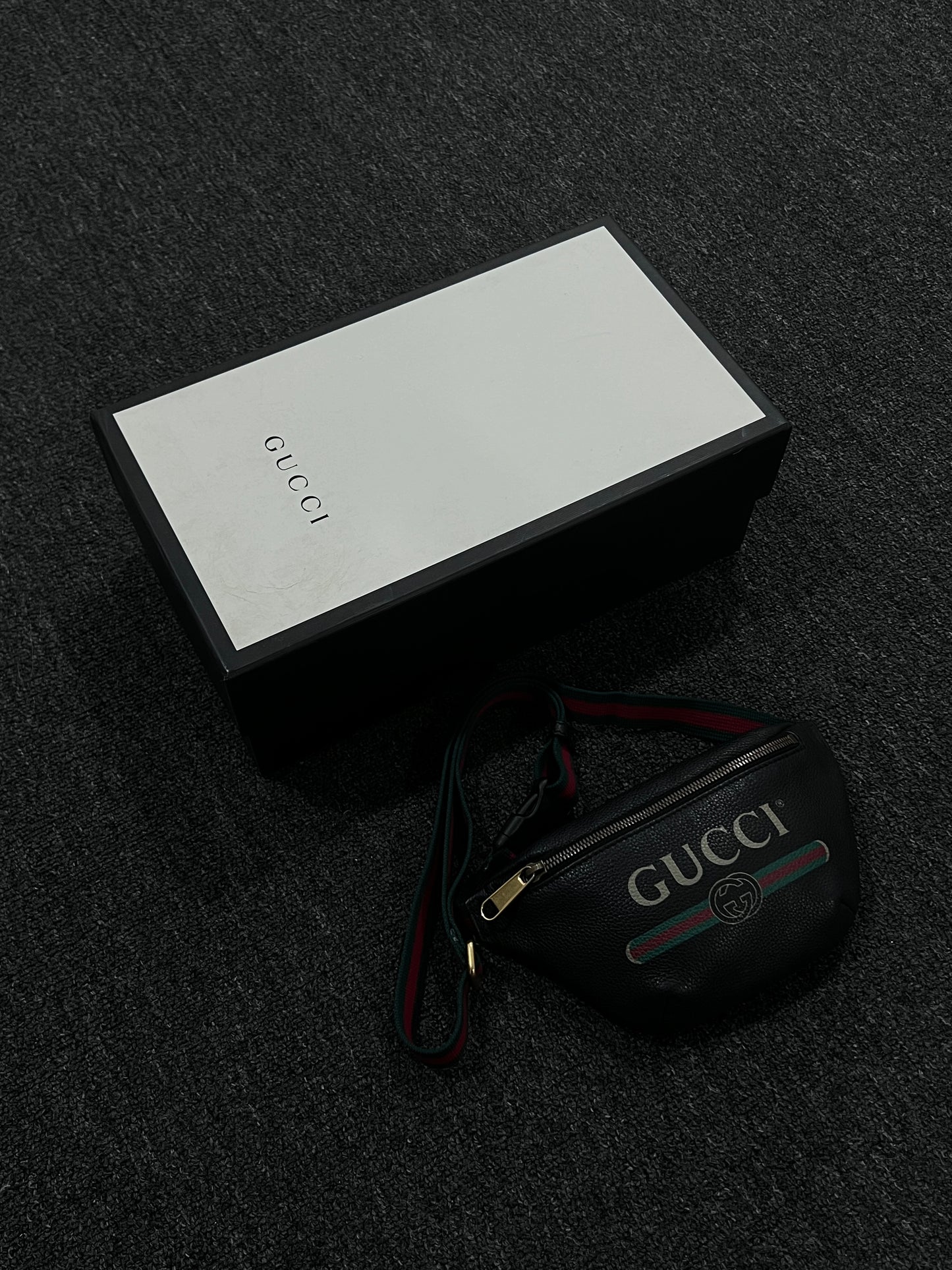 Balance Gucci Waist Bag