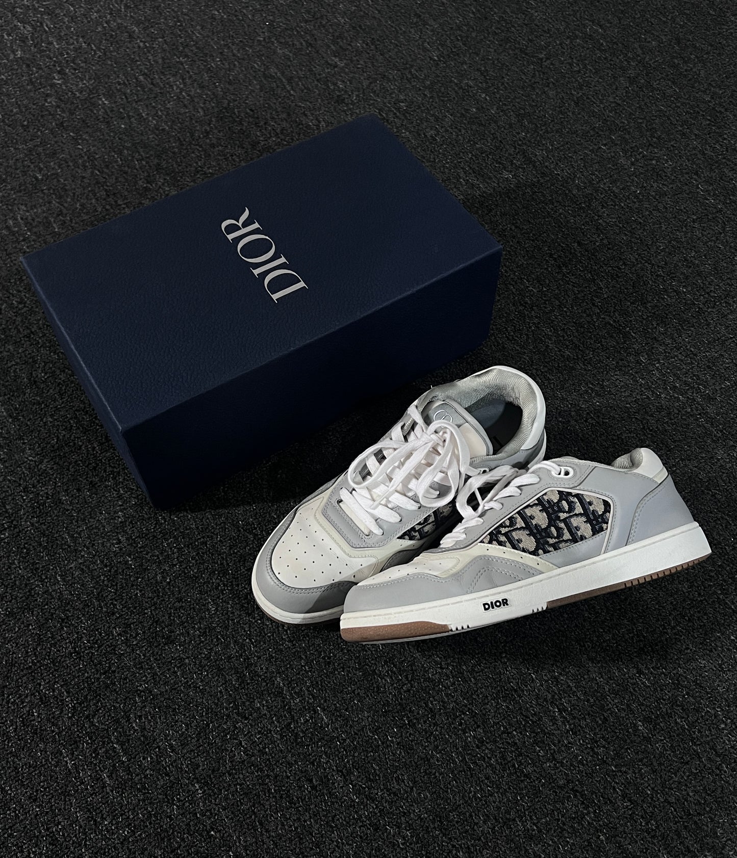 Dior Oblique B27 Logo Sneakers
