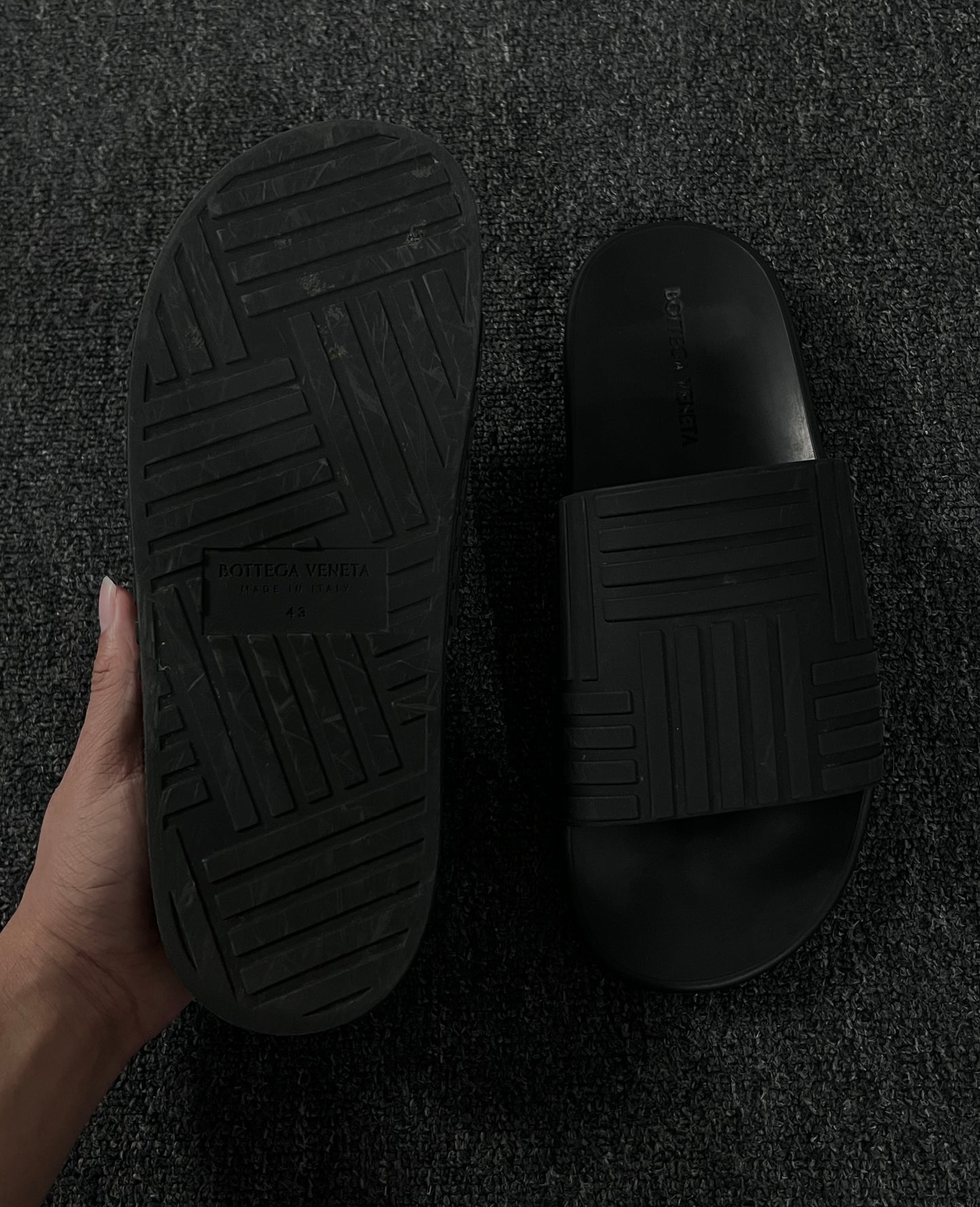 BOTTEGA VENETA LOGO SANDALS SLIDES