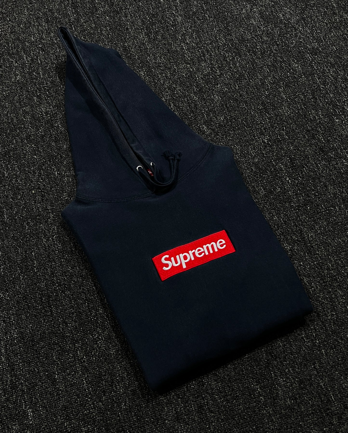 Supreme Hoddie Box Logo