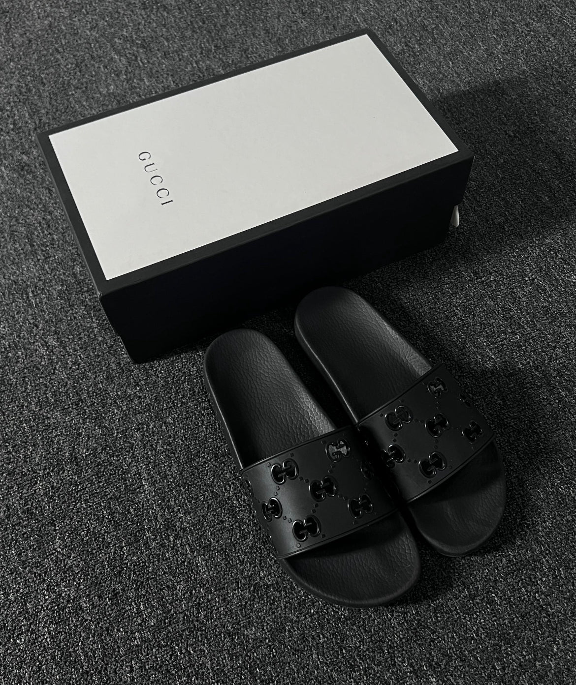 Gucci Classic Logo Slides