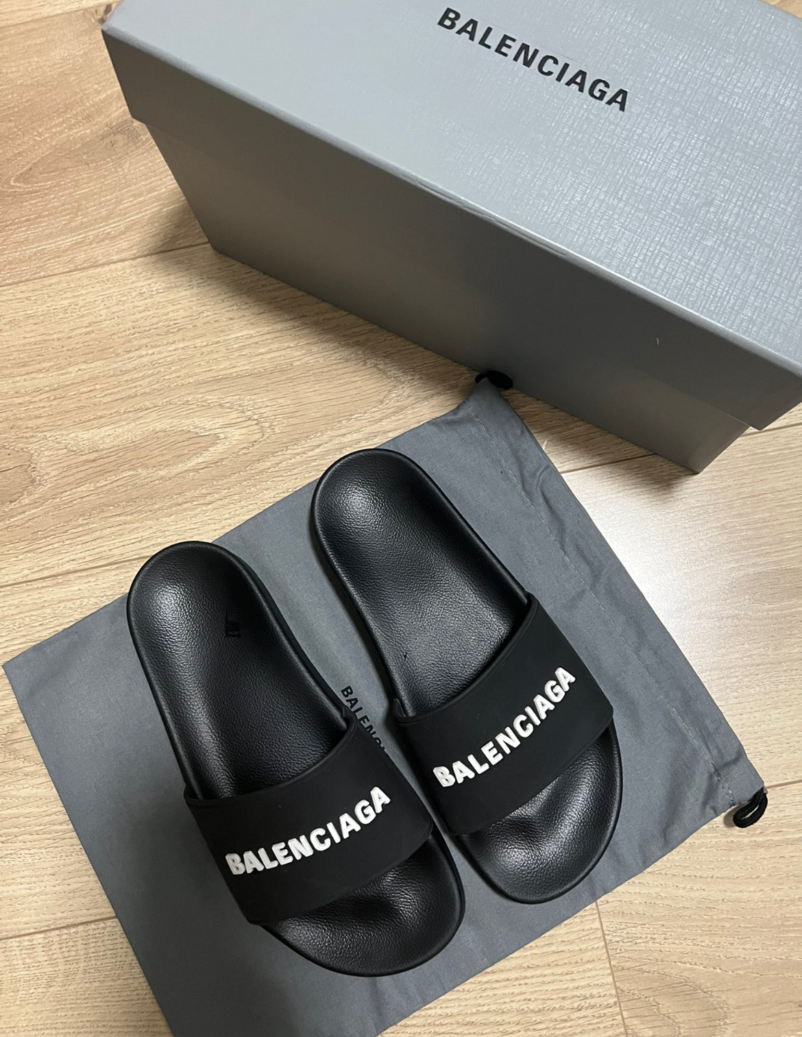 Balenciaga Sldies Balance